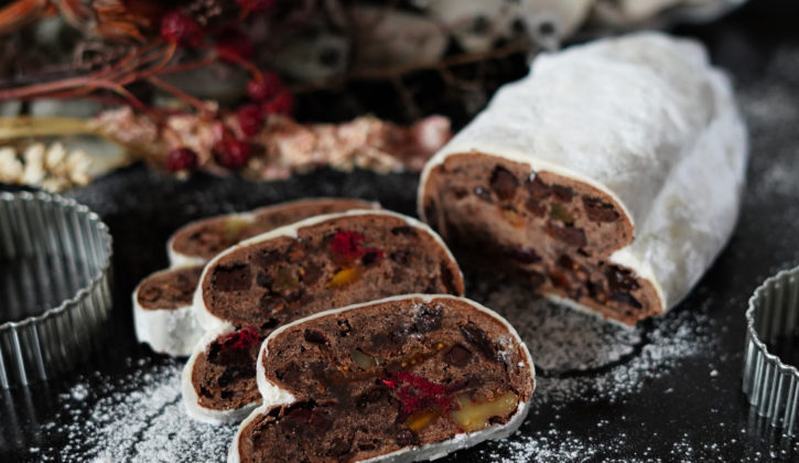 チョコレートと果実のシュトレン