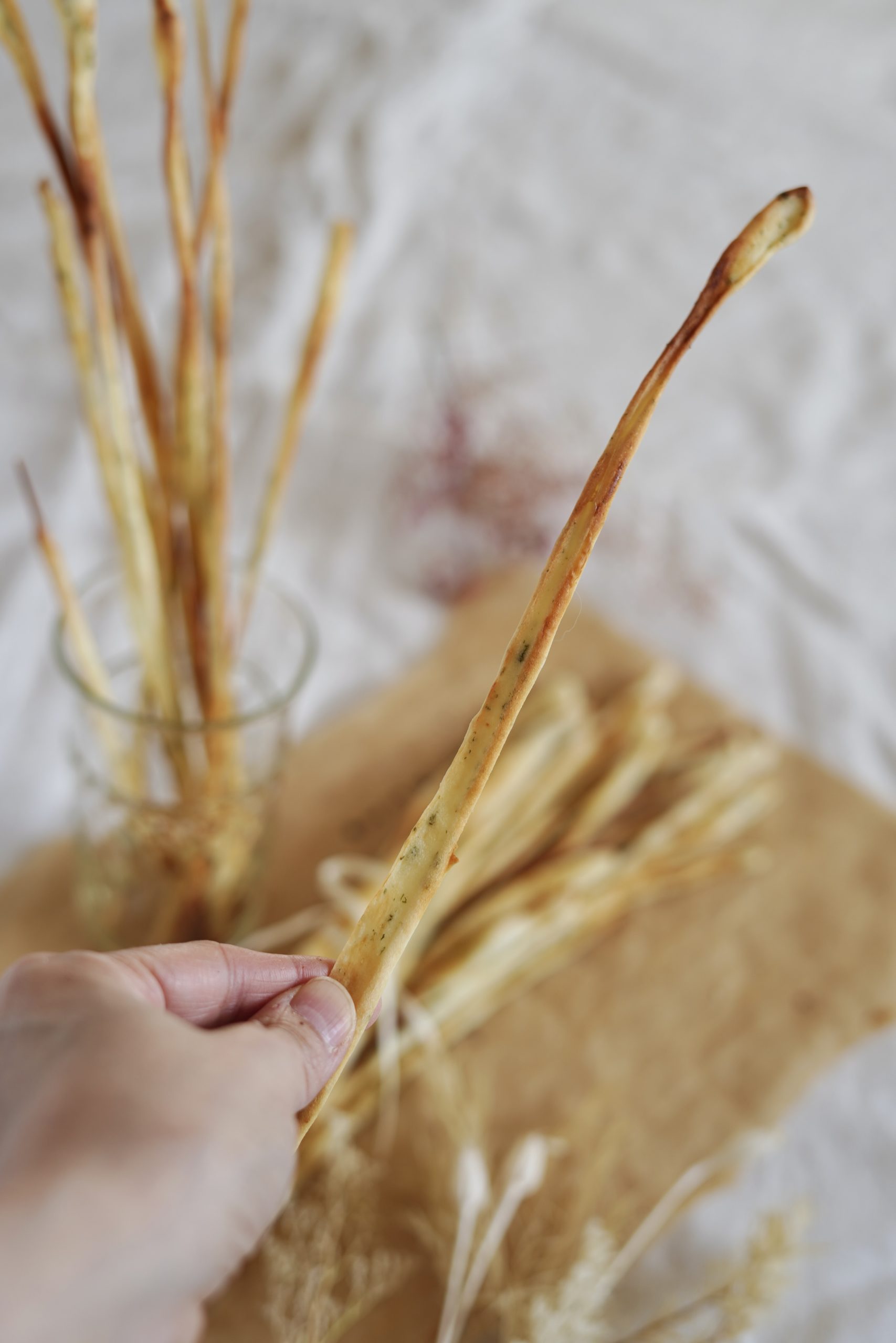 極細グリッシーニ(青のり醤油味)こんなに細いよ